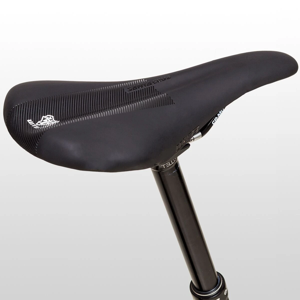 Santa Cruz Bicycles Tallboy Carbon C R Mountain Bike 8 Santa Cruz Bicycles Tallboy Carbon C R Mountain Bike - Image 8