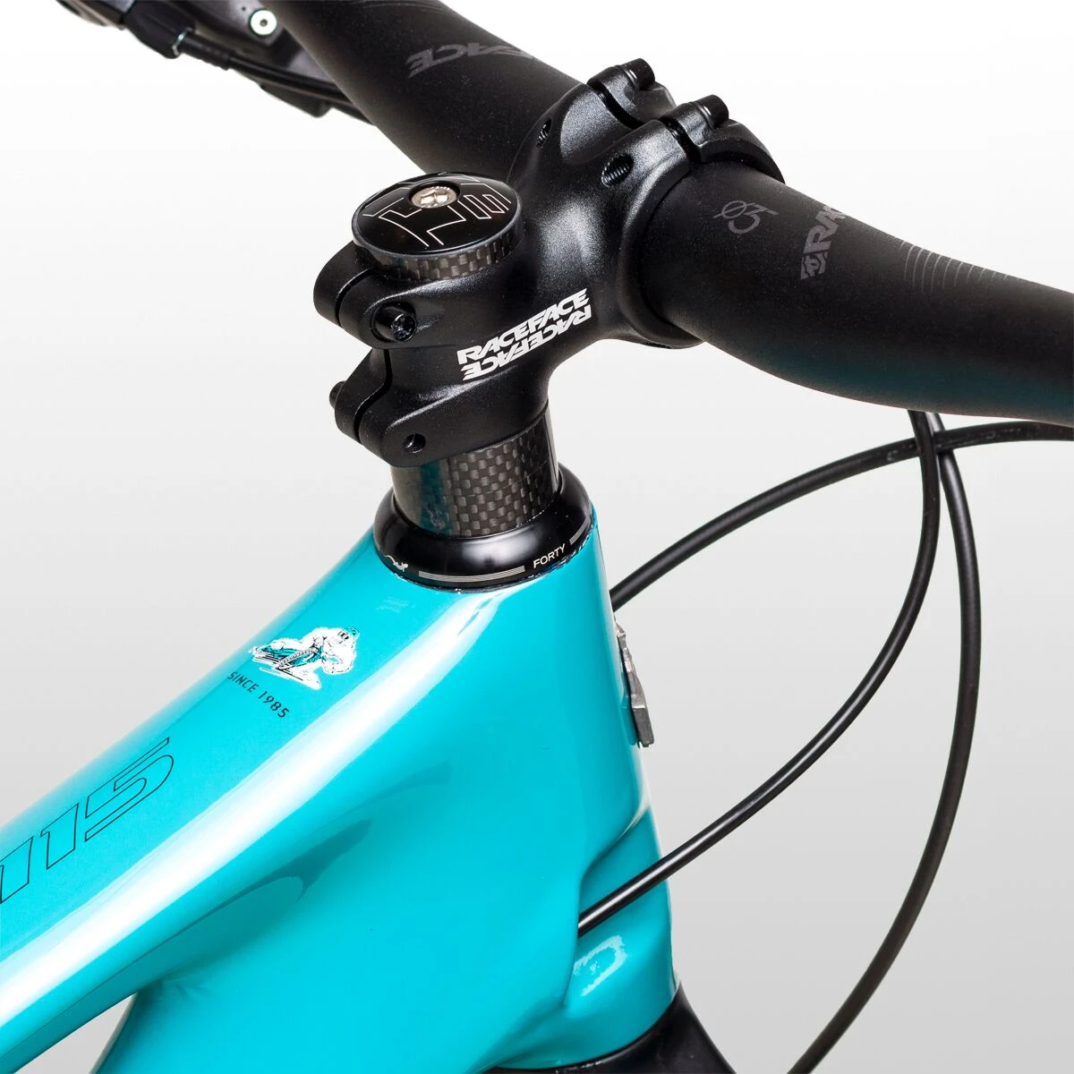 Yeti Cycles SB115 Carbon C2 AXS Mountain Bike 6 Yeti Cycles SB115 Carbon C2 AXS Mountain Bike - Image 6